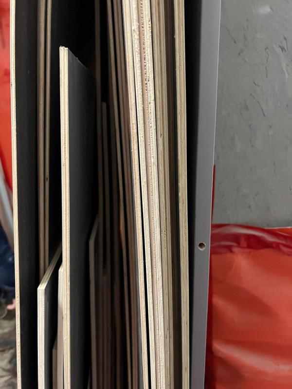 1月27號開始櫃子送貨，安裝