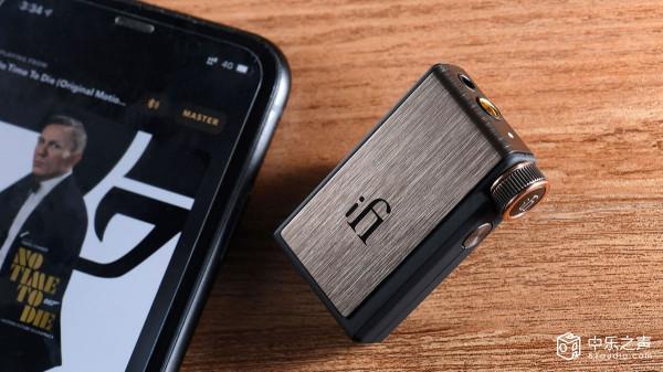 iFi GO blu：最迷你藍芽解碼耳放之一，有線、無線高音質享樂