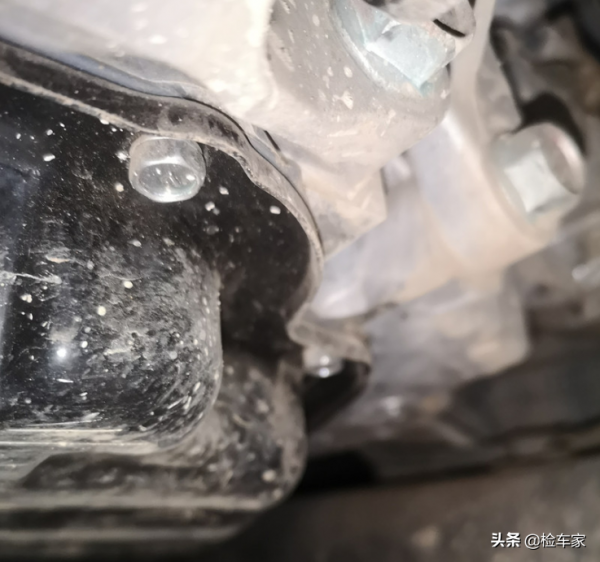 騎虎難下！日產樓蘭3萬公里就拉胯，粉絲小哥18萬買車很糟心