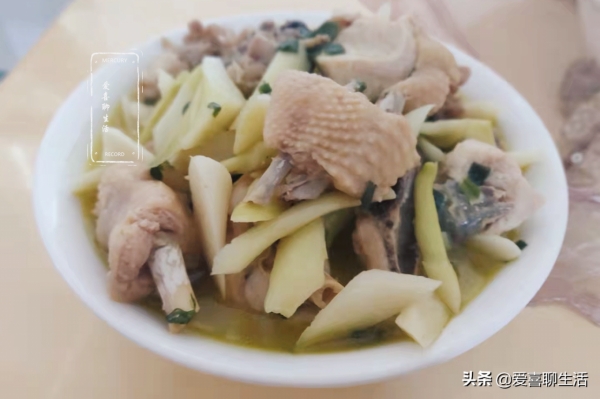 入秋後，吃牛羊肉不如吃它，12塊一斤，燉上一鍋滋補健腦，好鮮美