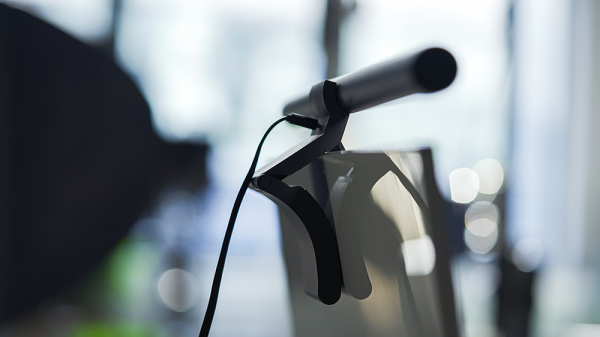 既然選擇不了下班時間,那就選擇一盞陪你加班的燈吧 既然選擇不了下班時間,那就選擇一盞陪你加班的燈吧