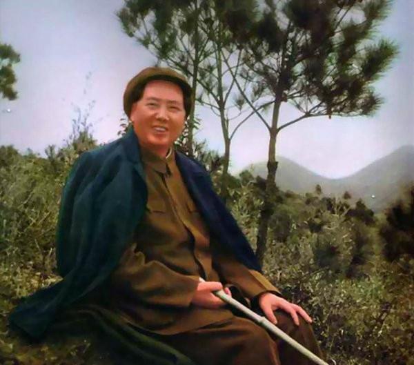 毛主席詢問俘虜人數,參謀:抓了一溝俘虜,主席:什麼叫一溝俘虜 毛主席詢問俘虜人數,參謀:抓了一溝俘虜,主席:什麼叫一溝俘虜