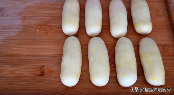 外面8元一斤的香軟麻花在家就能做出來,不需要技巧,比買的好吃 外面8元一斤的香軟麻花在家就能做出來,不需要技巧,比買的好吃