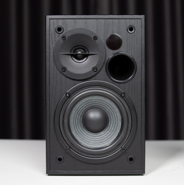 還在扯著嗓子開會？漫步者R800K體驗