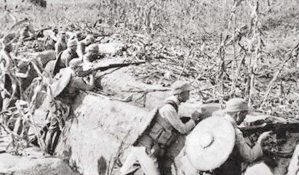 1931年我黨軍委書記被捕，寫信告訴獄長不想出獄，獄長：快攆走