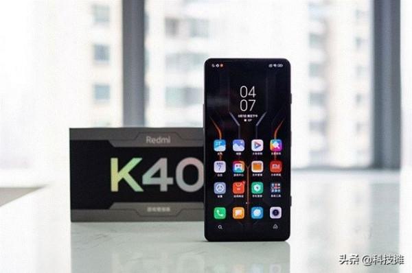 iPhone13爆賣銷量登頂，小米多款機型衝上銷量榜