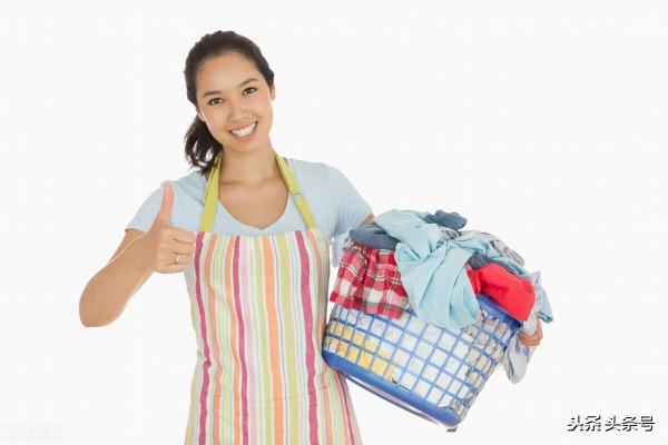 68歲老人自訴：和保姆搭夥過日子，我每天都很幸福快樂