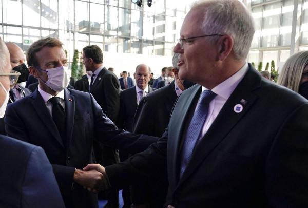 G20晚宴細節多：美英法領導人坐得遠，場外還有數千人抗議