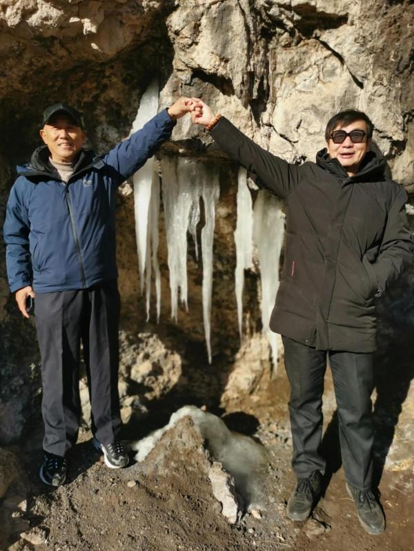 紅一師戰友軍嫂新年第一遊：宣化立石村滴冰喜煞人