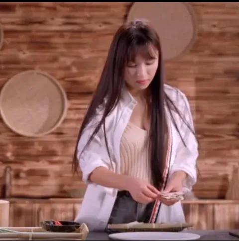 李子柒驚豔寫真集 李子柒驚豔寫真集