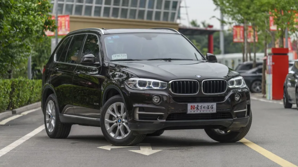 二手寶馬X5：動力好、成色新，X3價格的升級之選