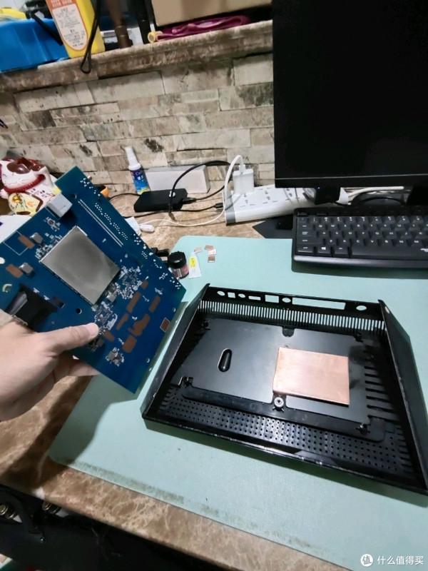 解決r7000路散熱:路由器散熱老不好,多半是廢了? 解決r7000路散熱:路由器散熱老不好,多半是廢了?