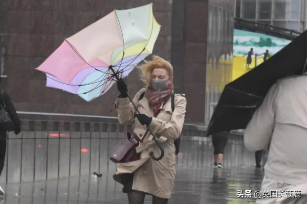 O2頂兒被掀&sol;核電站煙囪塌了！30年英國最強暴風雨Eunice來了