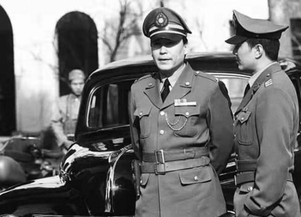 1948年毛主席遭精準轟炸，驚險生還，一年後憑藉一封電報揪出內鬼