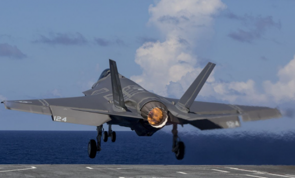漁民立功機會來了？F-35C艦載機墜海，英媒稱中美已發起打撈競賽