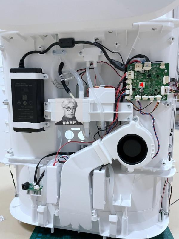 雲鯨J2掃地機到底值得買嗎？附全網詳細首拆