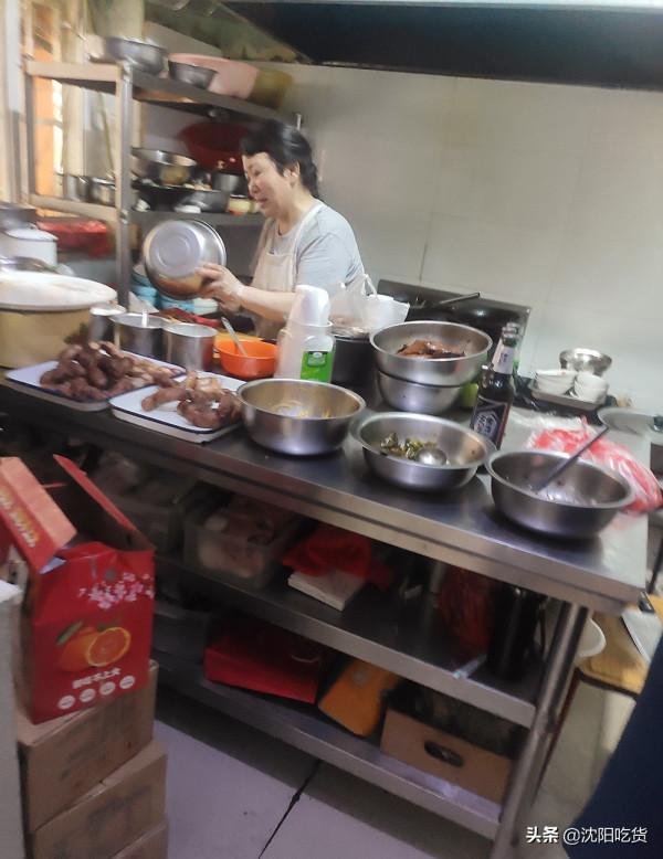 二嫂肉串、五嫂海鮮咱都吃過,這次嚐嚐七嫂臘腸和回鍋肉 二嫂肉串、五嫂海鮮咱都吃過,這次嚐嚐七嫂臘腸和回鍋肉