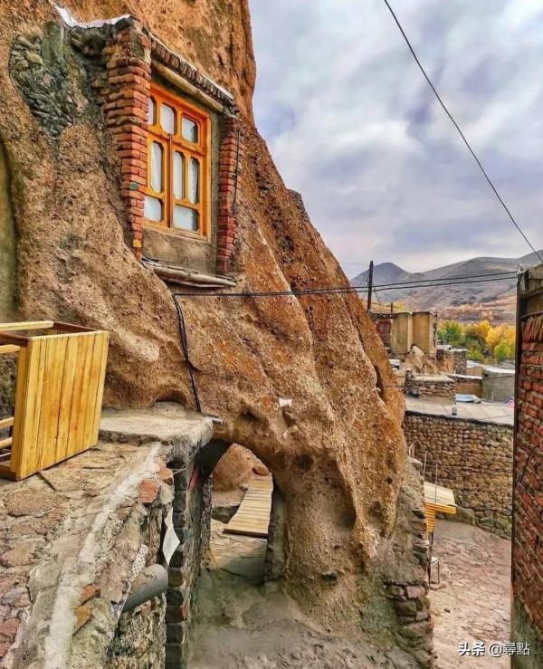 伊朗800年前的坎多萬村莊冬暖夏涼 猶如地暖空調房