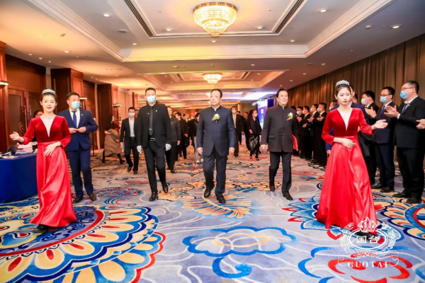 國臺攜手保利國際拍賣,亮出“盛世龍脈•牛世長宏”高光首秀 國臺攜手保利國際拍賣,亮出“盛世龍脈•牛世長宏”高光首秀