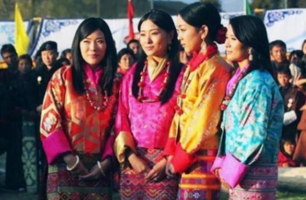 “荒誕”的不丹王朝，兩族之間有血海深仇，卻為利益娶仇家之女