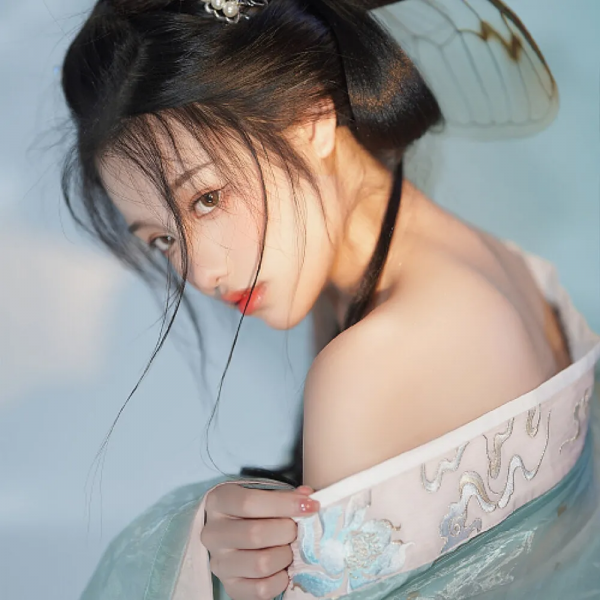 一眼愛上的古風動漫真人頭像，高質量無水印