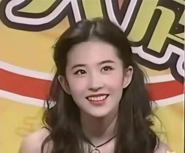 劉亦菲 18歲驚鴻之美 劉亦菲 18歲驚鴻之美