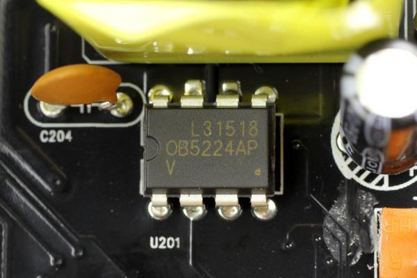 內建全日系電容,美商艾湃電競650W金牌全模電源AJ-650M拆解 內建全日系電容,美商艾湃電競650W金牌全模電源AJ-650M拆解