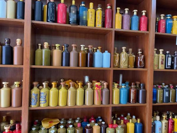 嶽正先生帶我去了趟茅臺鎮,碎了我的白日夢 嶽正先生帶我去了趟茅臺鎮,碎了我的白日夢