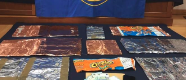 蹲了15年大牢，妻子為他在獄外生了4個孩子