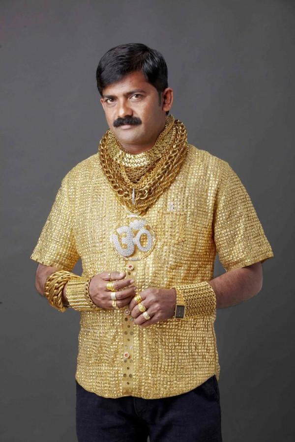 2012年印度土豪花1.27億盧比定製1件黃金襯衫，後來怎麼樣了？