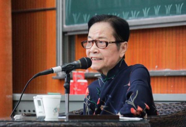 15年前，預言如今的中國必然崛起，國學大師葉曼，到底是何來頭？