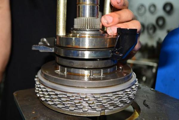 保時捷Cayenne分動箱異響怎麼解決？