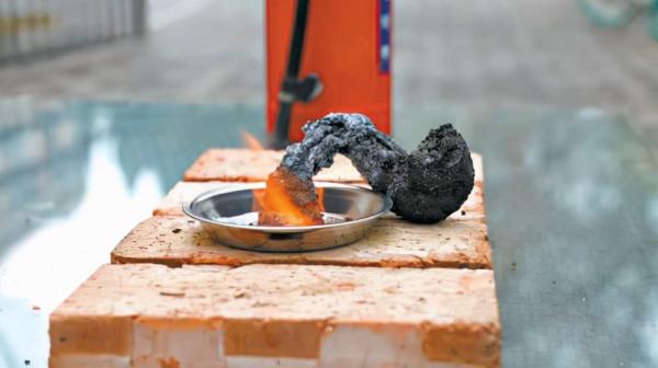 腐蝕面板 引發爆炸 成分不明讓孩子遠離“網紅實驗”