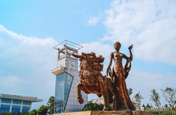 雲貴桂三省交界，有座四季如春的4線城市，空氣好適合養老