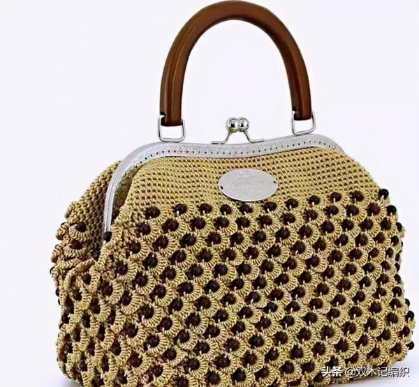 漂亮的手工包，外面一邊買不到，自己在家就能鉤
