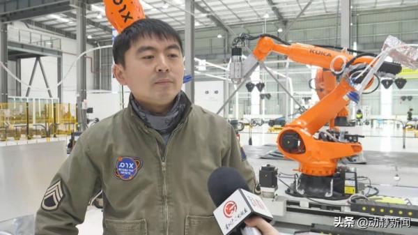 來,定製輛無人駕駛車!想要啥款式都給你安排!貴州智造“牛”在哪裡? 來,定製輛無人駕駛車!想要啥款式都給你安排!貴州智造“牛”在哪裡?