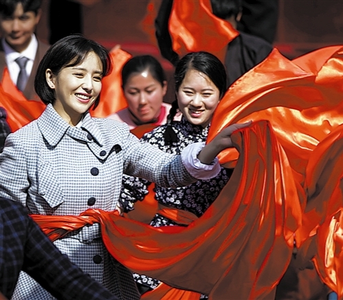 《霞光》從人物名字上,可以看出導演編劇用心良苦 《霞光》從人物名字上,可以看出導演編劇用心良苦