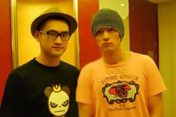 娛樂圈裡5對真友情：老年“TFBOYS”時常互懟，袁弘停戲照顧胡歌