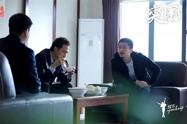 《突圍》沒有成為“爆款”?但它這兩點超越了《人民的名義》 《突圍》沒有成為“爆款”?但它這兩點超越了《人民的名義》