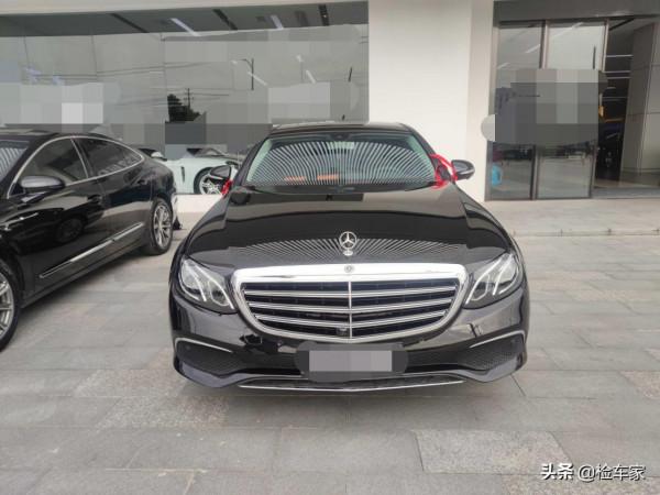 47萬喜提賓士E300，結果才開一個月就賣，檢測師：起碼虧1萬