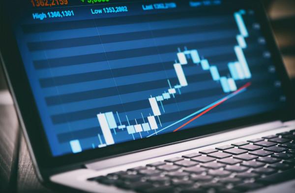 抱團賽道股出現鬆動 政策將成明年一季度主動力