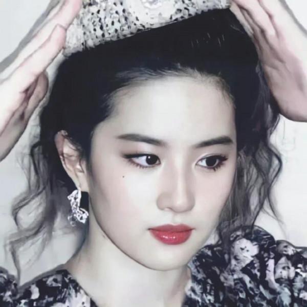 如果你長時間用劉亦菲頭像，別人下意識就覺得你是劉亦菲 ​​​