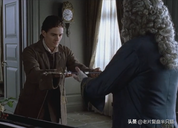 用&OpenCurlyDoubleQuote;人物傳記&rdquo;的方式開啟《加勒比海盜》，電影終於看明白了