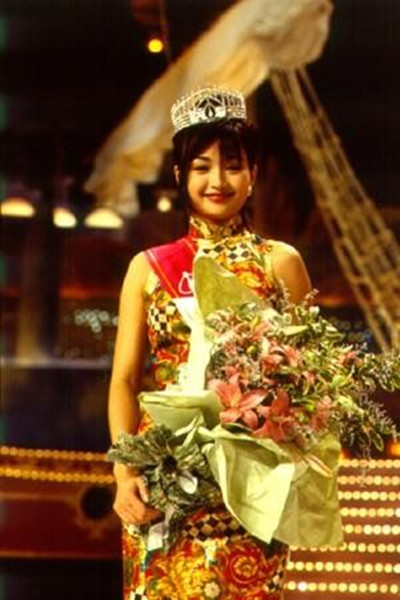 兩拒天王嫁老外,巔峰時因病隱退,變身白衣護士的李綺紅近況如何 兩拒天王嫁老外,巔峰時因病隱退,變身白衣護士的李綺紅近況如何