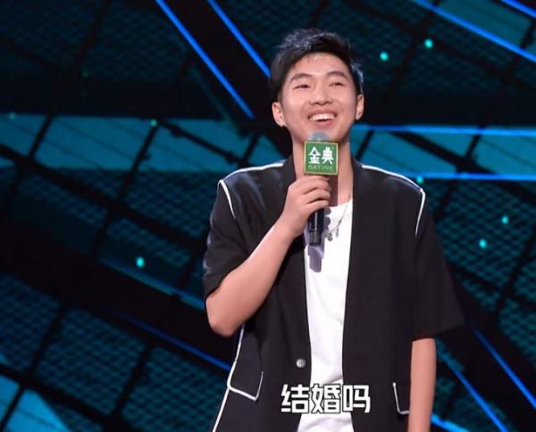 《脫口秀大會4》迄今為止最好的一期,笑點密集,還有現場求婚看 《脫口秀大會4》迄今為止最好的一期,笑點密集,還有現場求婚看