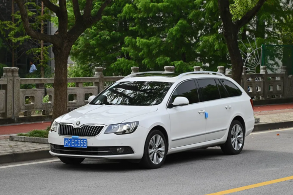 “德系”進口旅行車，年均7千低里程——二手斯柯達 速尊