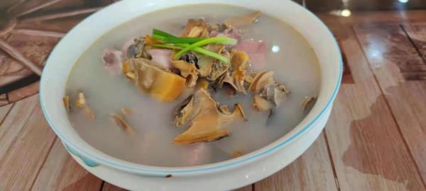 「夏日裡的鄉愁」河蚌鹹肉湯,屬於夏的味道 | 張進喜 「夏日裡的鄉愁」河蚌鹹肉湯,屬於夏的味道 | 張進喜