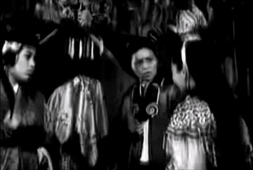 八版寶玉寶釵大婚，誰成就了“金玉良緣”美名，誰陰氣森森像鬼片