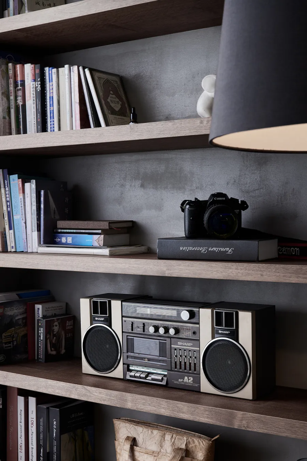 裝修半年還被爸媽吐槽“毛坯房”,40萬把婚房裝成工業風值不值? 裝修半年還被爸媽吐槽“毛坯房”,40萬把婚房裝成工業風值不值?