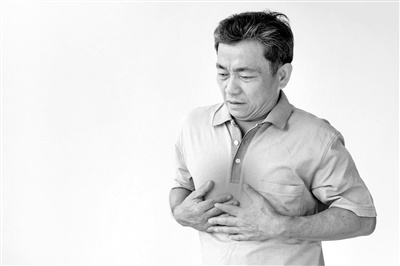 “上不來氣，呼吸困難 心臟都要跳出來了”醫生一番會診為78歲老人解了心病 這種名為驚恐發作的心理障礙“比心臟病還心臟病”